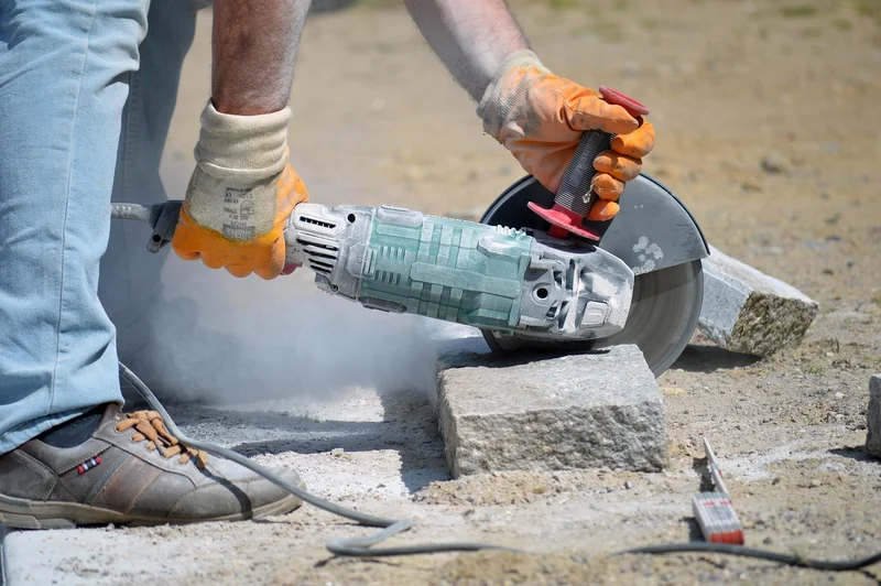Les 9 outils indispensables pour un bricoleur débutant
