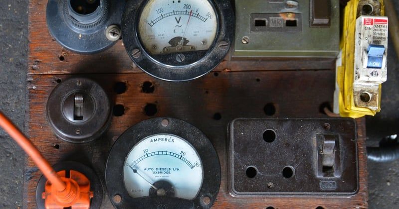 Votre installation électrique est-elle obsolète ? Les signes qui ne trompent pas